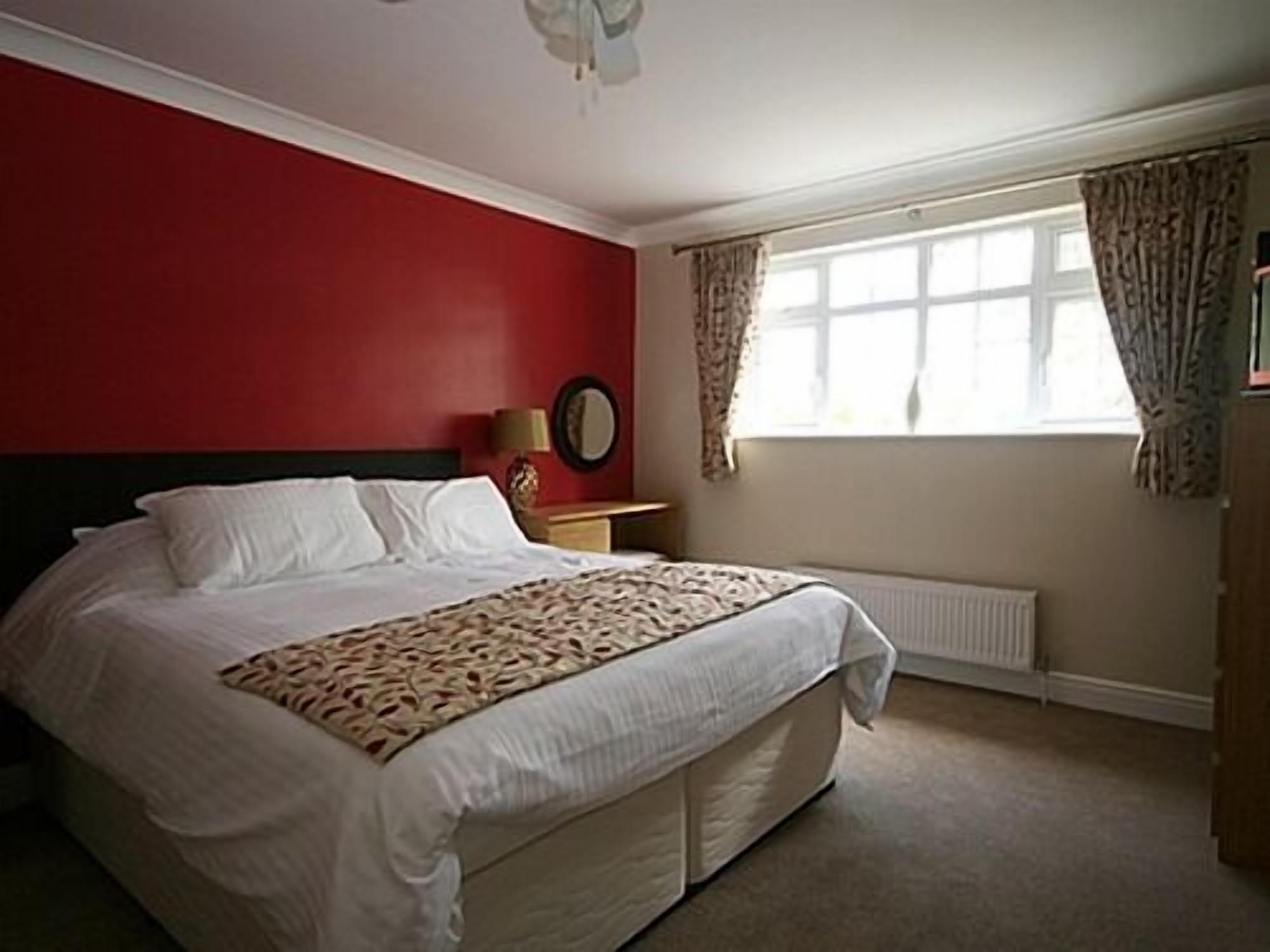 Dunmow Guest House Great Dunmow Εξωτερικό φωτογραφία